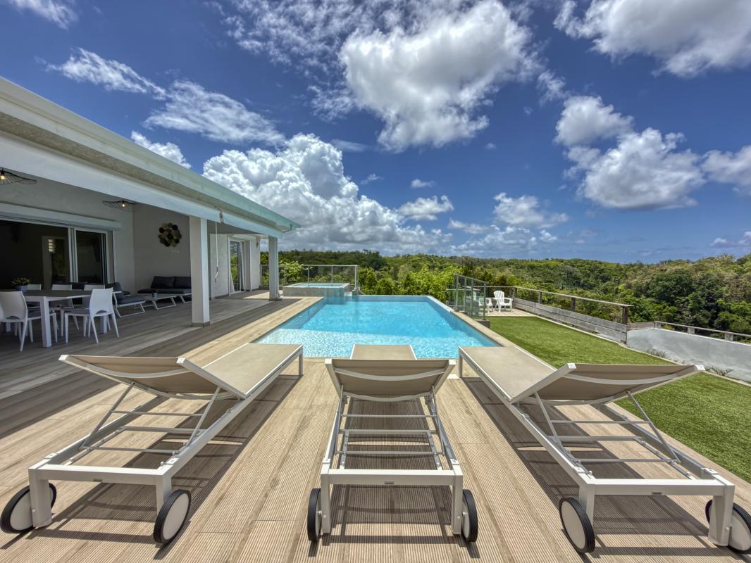 4.Location villa 3 chambres piscine vue mer Le Gosier Guadeloupe